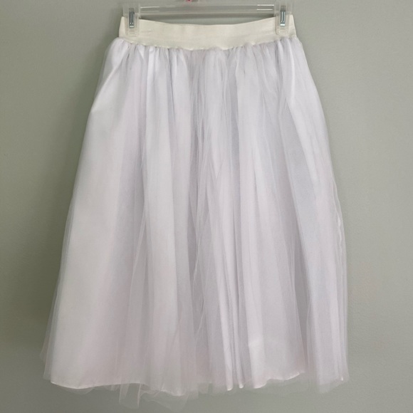 White/Off-white Tulle Skirt - Picture 1 of 4
